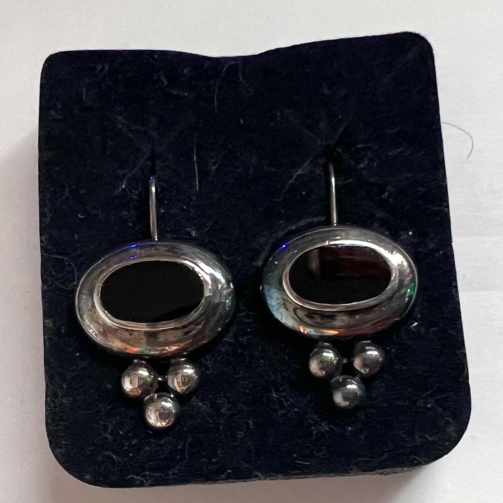 C.I. 925 Sterling Thailand Black Onyx Lever Back Pierced Earrings